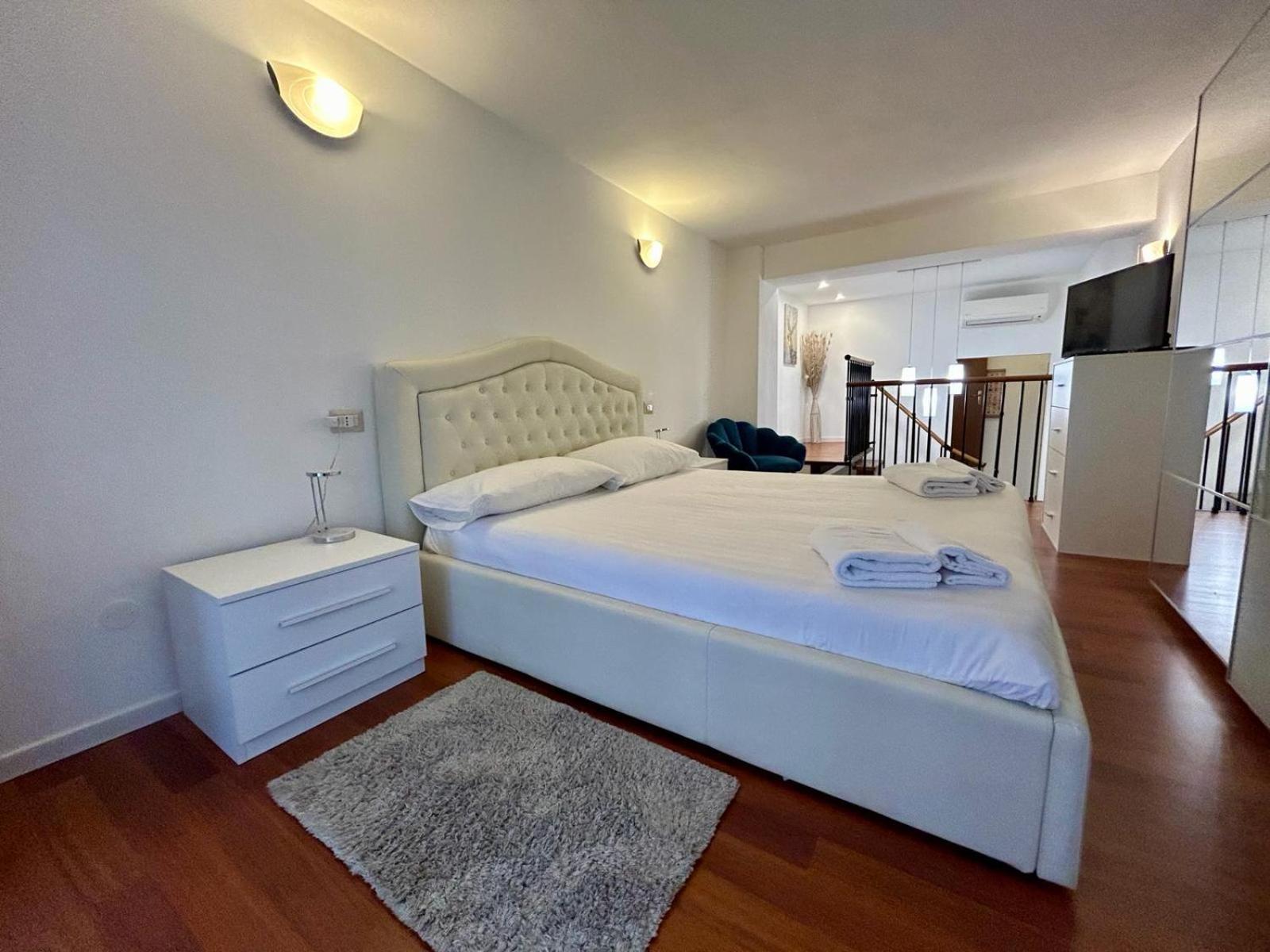 Kibilu - Via Tolmezzo - Ospedale San Raffaele - Stazione Di Lambrate Apartman Milánó Kültér fotó
